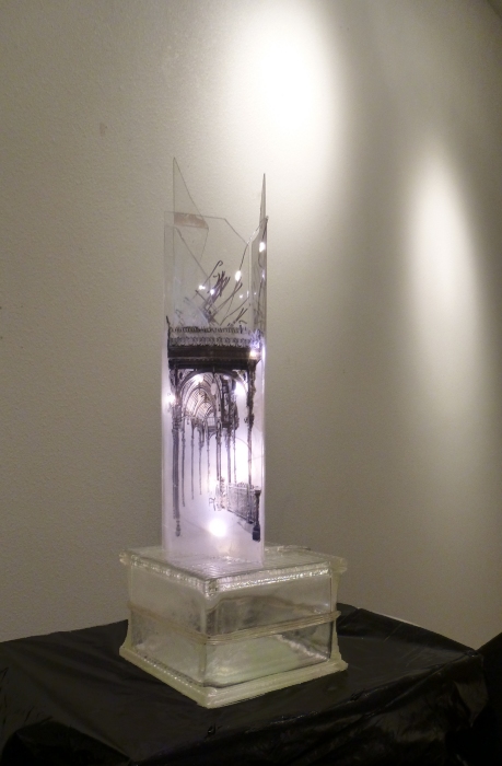 Clear plexi LED & drawing sculpture